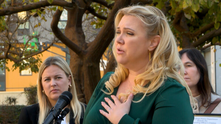 Exdetective demanda a la Policía de San Diego por discriminación y represalias
