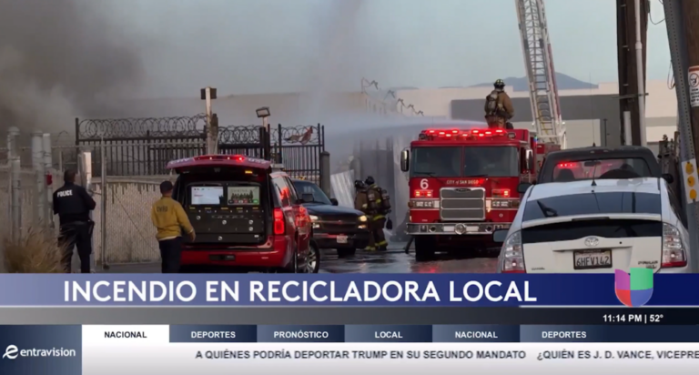 Incendio en recicladora de Chula Vista moviliza a los bomberos y provoca cierres de calles