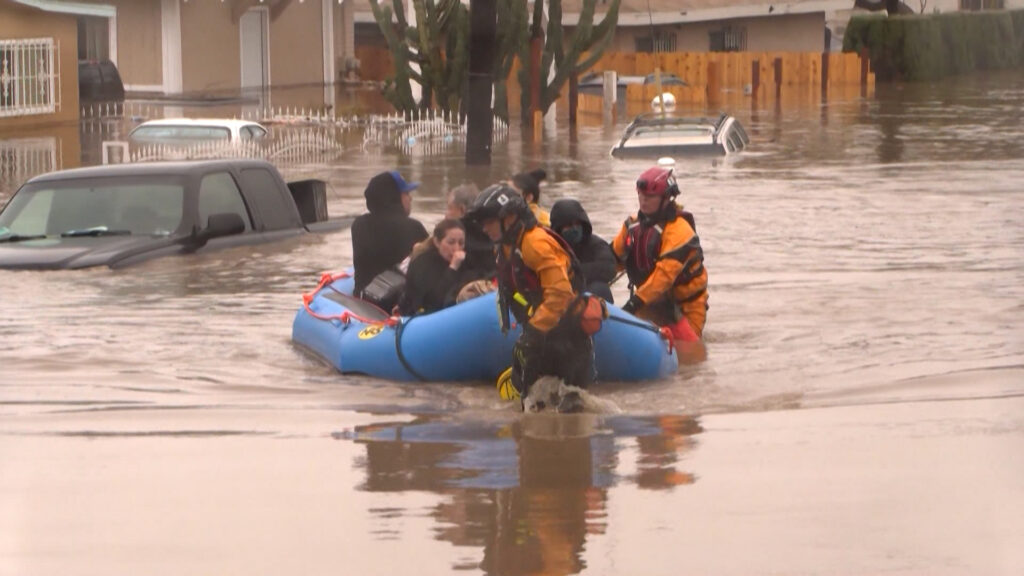 Primer aniversario de las devastadoras lluvias en San Diego: una comunidad que aún lucha por recuperarse