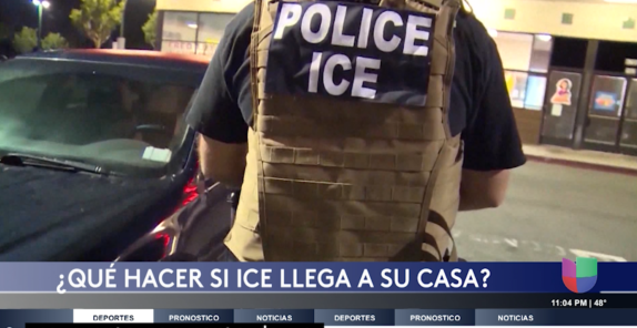 Miedo en las puertas: Cómo enfrentar una redada de ICE y conocer tus derechos
