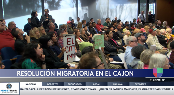 El Cajon aprueba medida anti-santuario en medio de protestas comunitarias