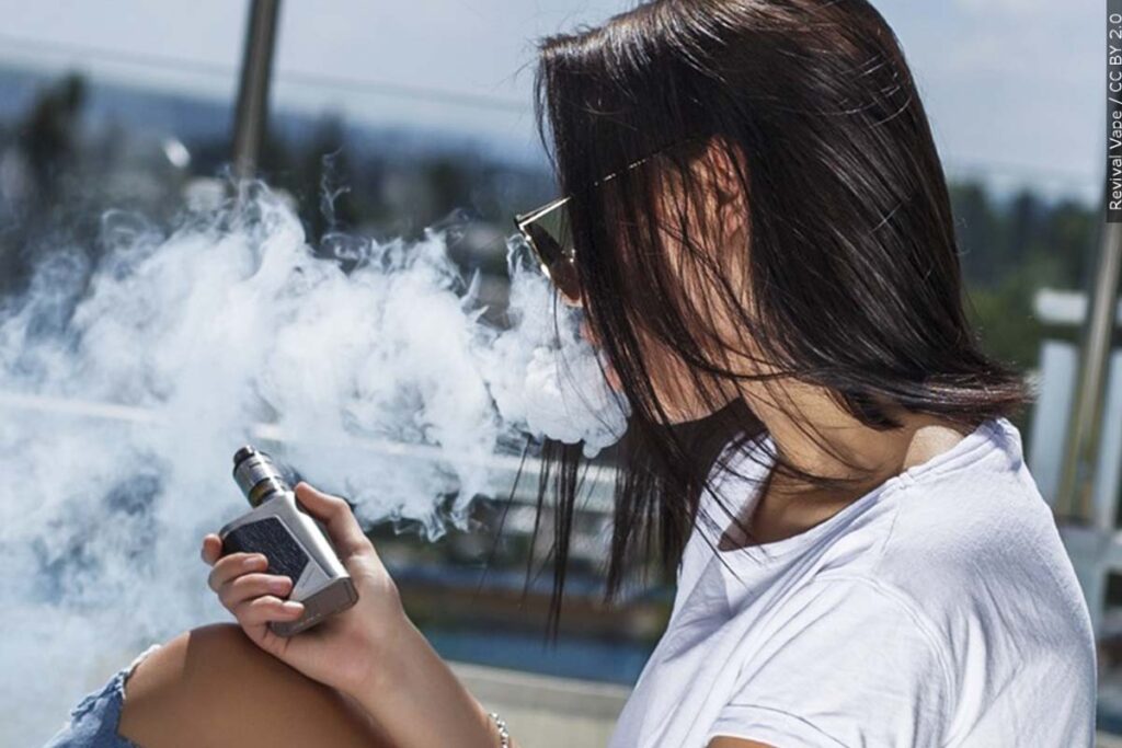 Estudio de UCSD investiga si el vapeo ayuda a dejar de fumar