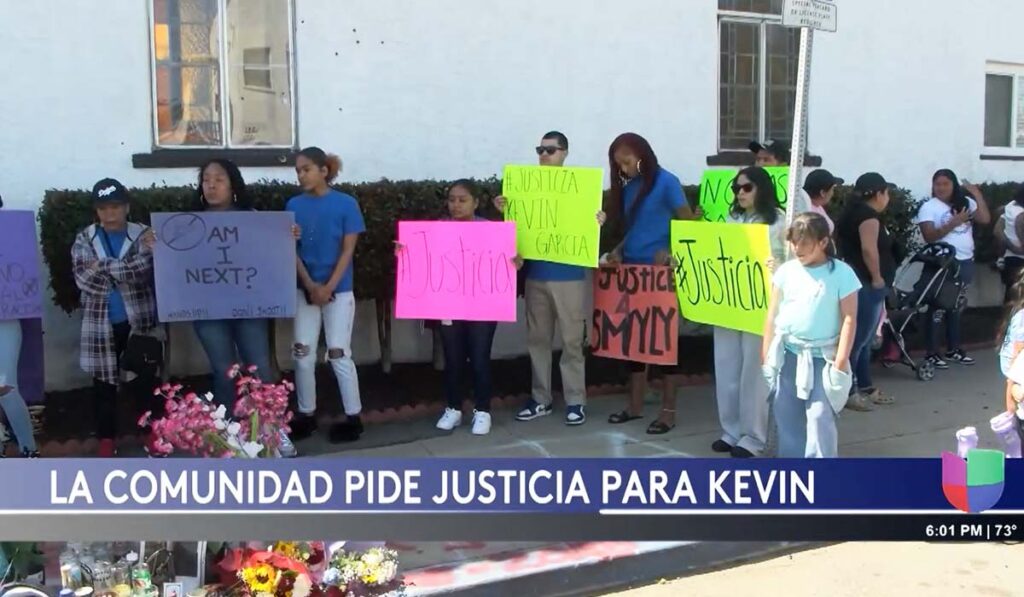 Residentes piden justicia por joven hispano abatido por las autoridades