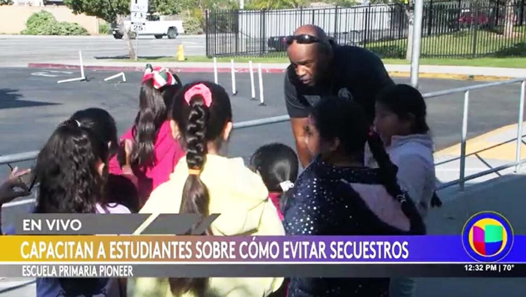 Capacitan a estudiantes sobre cómo reaccionar ante un intento de secuestro