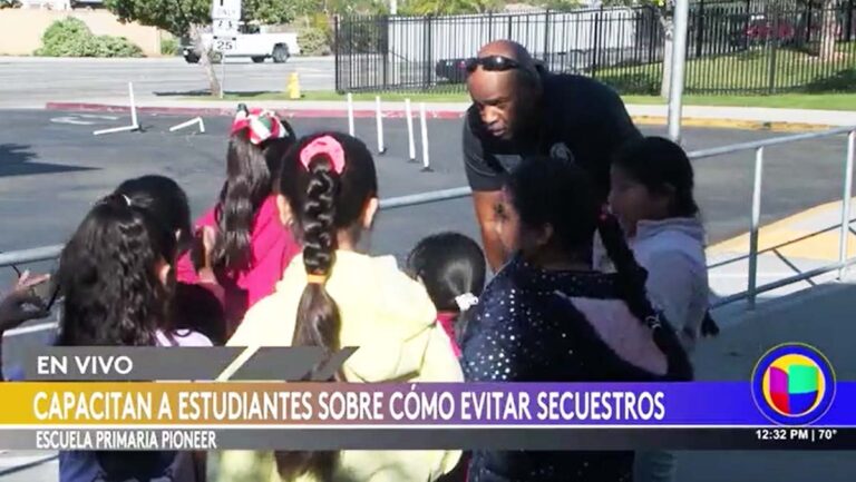Capacitan a estudiantes sobre cómo reaccionar ante un intento de secuestro