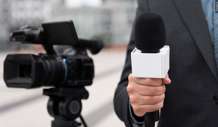 Orden ejecutiva recorta fondos a medios de comunicación públicos