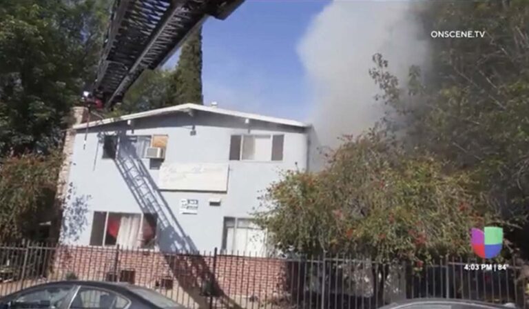 Incendio en Spring Valley dejó a varios residentes sin hogar