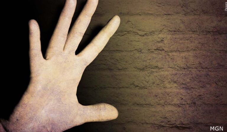 Sentencian a exestudiante que agredió sexualmente a menor dentro de una escuela
