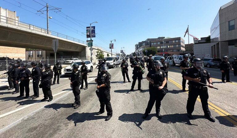 Sin un final a la vista, militares de la Guardia Nacional desplegados en Washington empiezan a cansarse