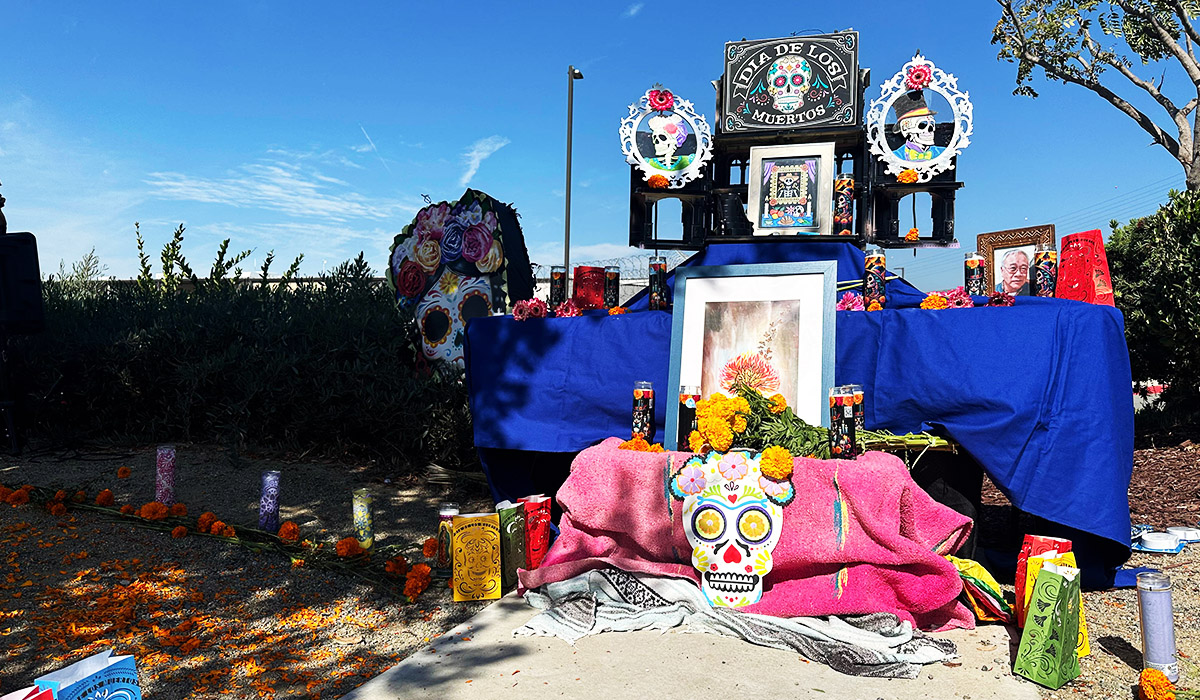 Día de Muertos en Otay Mesa: Vigilia por Migrantes Detenidos y Esperanza