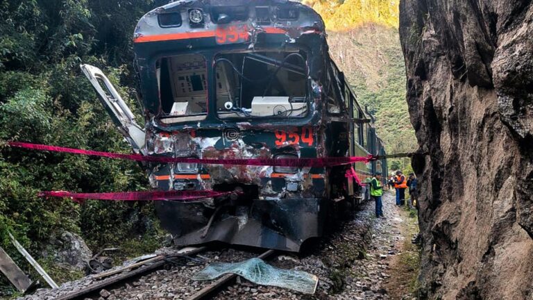 Trenes hacia Machu Picchu reanudan operaciones tras fatal accidente