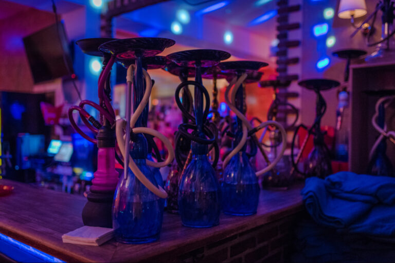 Buscan testigos de tiroteo mortal frente a hookah bar en Kearny Mesa