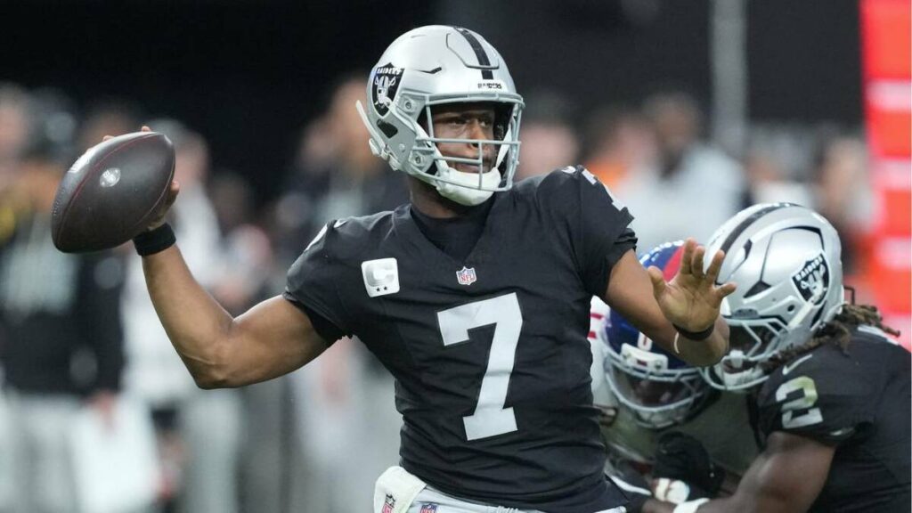 ¿Cómo pueden los Raiders conseguir el primer pick en el draft 2024?