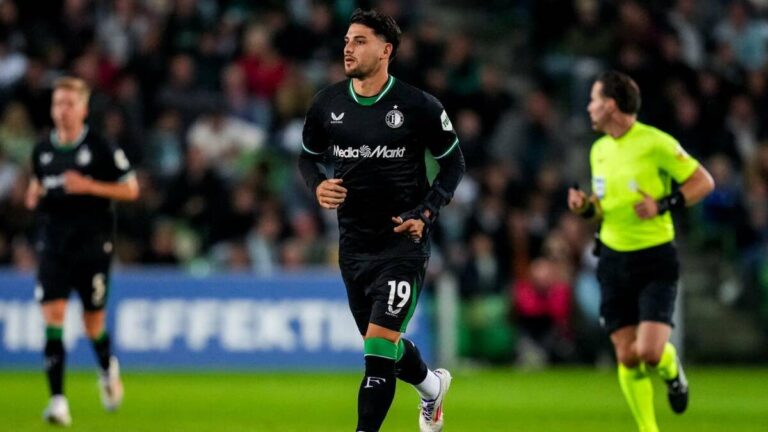 Julián Carranza: El Gran Refuerzo de Necaxa Tras su Paso por Feyenoord