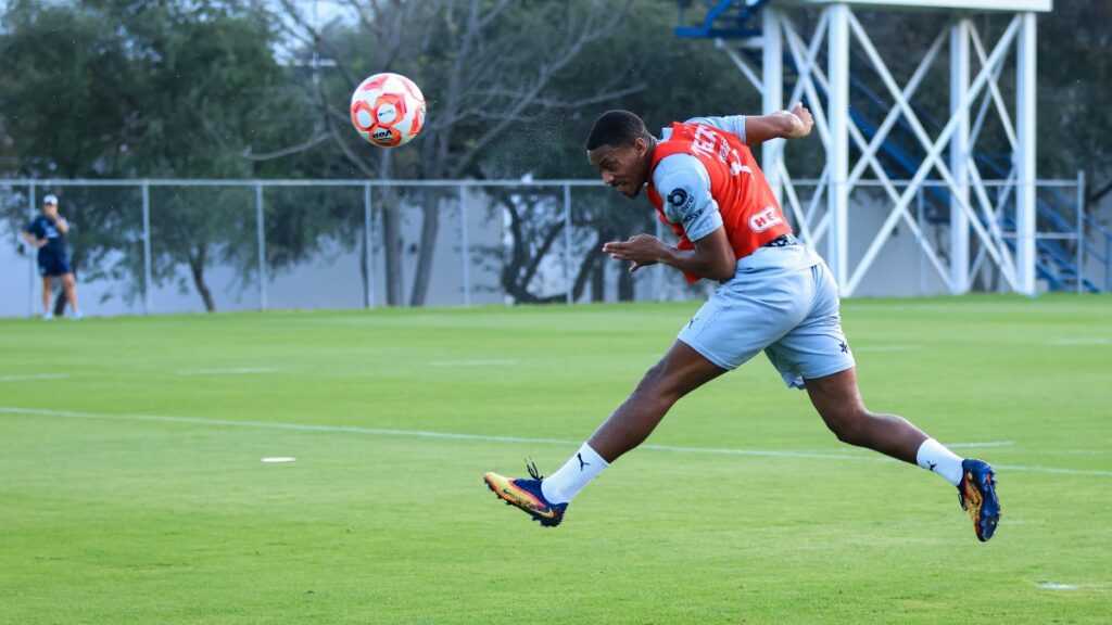 Anthony Martial se ausenta del entrenamiento con Rayados: Conoce la razón detrás de su ausencia