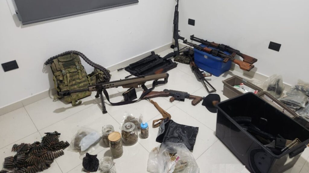 Operativo de Seguridad en Culiacán: Aseguran 34 Explosivos y Detienen a Seis