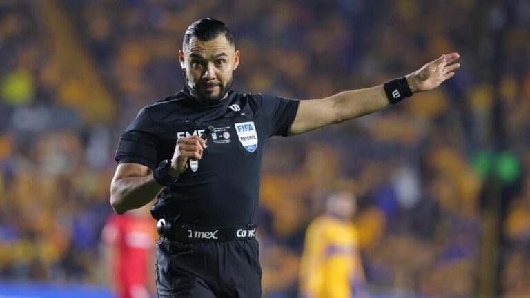 Pollo Ortiz: ‘Los Equipos de Fútbol en San Diego Vetarán a los Árbitros y Traerán Extranjeros’