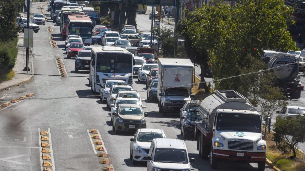 Hoy No Circula en CdMx y Edomex: ¿Qué Autos Descansan Este Sábado 3 de Enero de 2026?