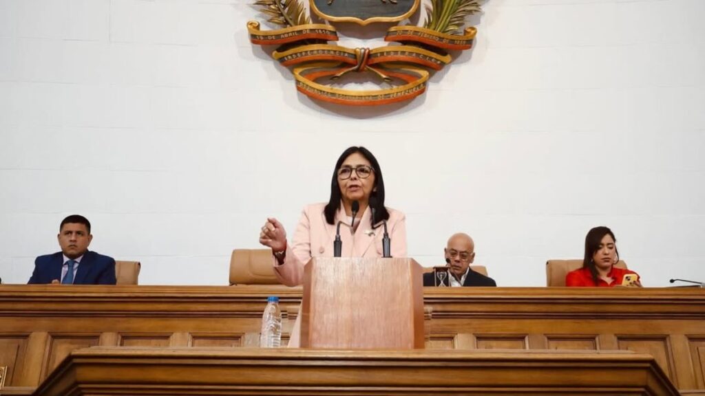 Delcy Rodríguez: La Abogada de Chávez que Podría Convertirse en la Sucesora de Maduro