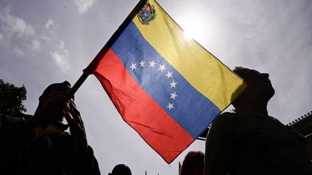 Primera imagen de Nicolás Maduro bajo custodia: así se presenta en Venezuela