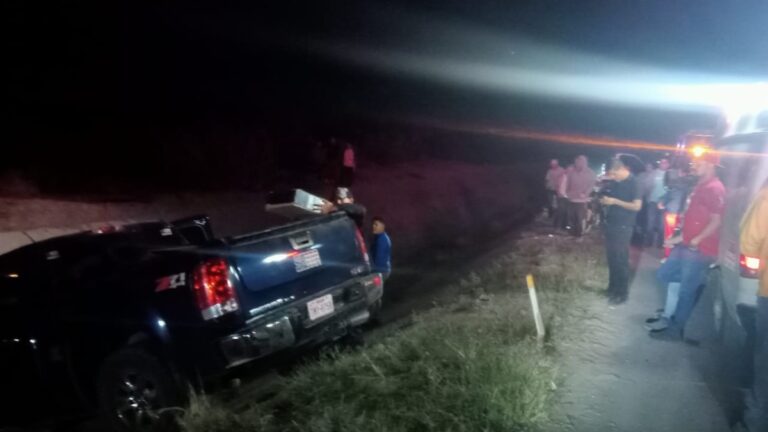 Accidente vehicular en San Pedro: Conductor cae a canal de riego