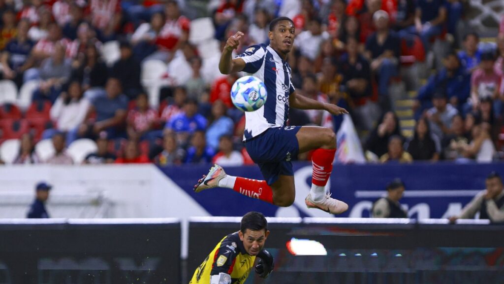 Anthony Martial Brilla en su Debut: Primer Gol con Rayados en la Copa Pacífica