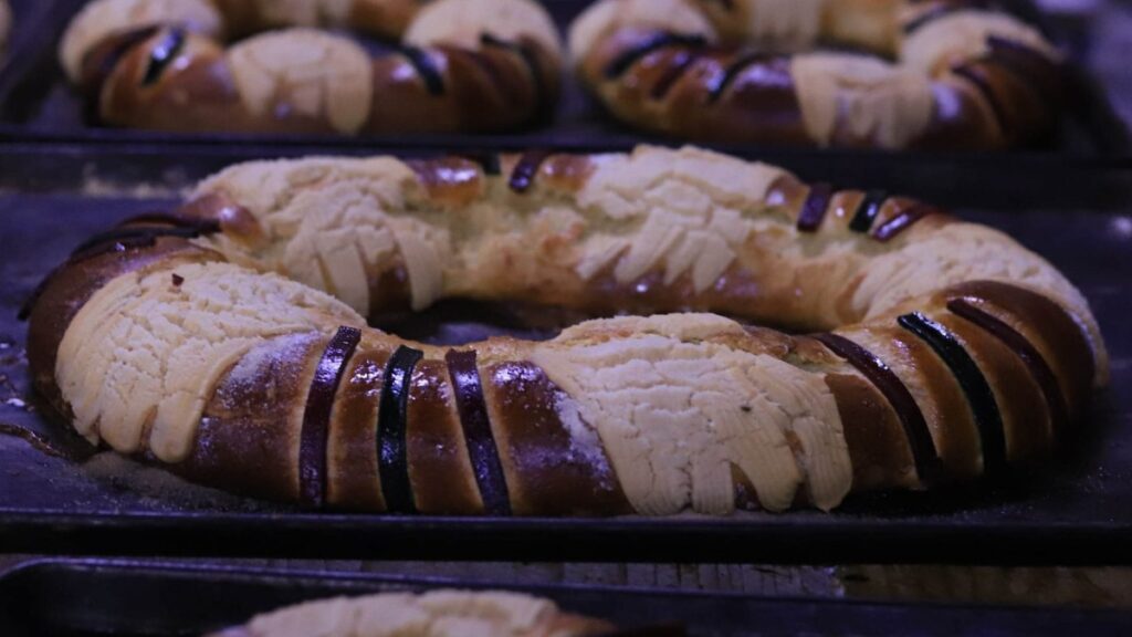 Descubre el Precio de la Rosca de Reyes en San Diego: Panificadora La Flor de Puebla