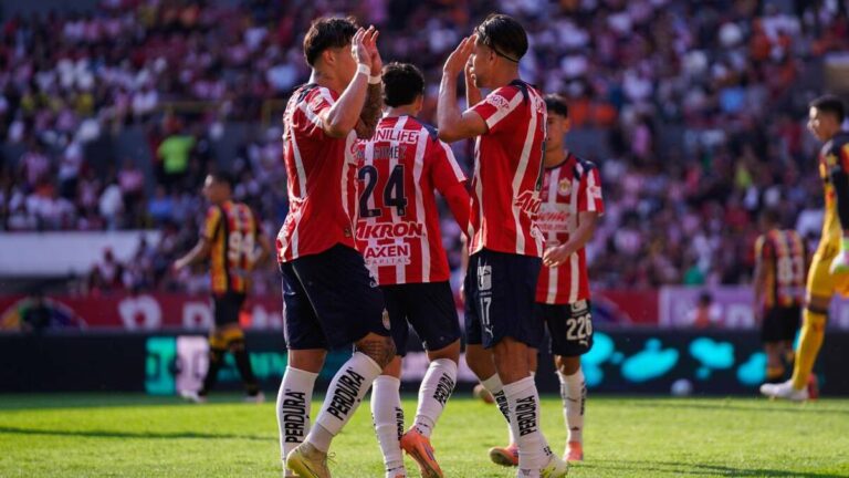 Chivas Logra Victoria Espléndida ante Leones Negros en la Copa Pacífica