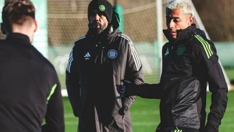 Julián Araujo Debuta con el Celtic: Impacto Inmediato tras la Salida del Técnico