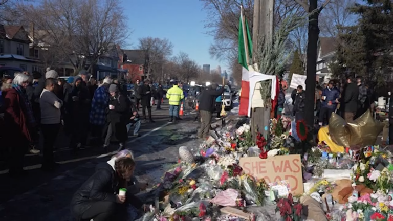 Comunidad de San Diego exige justicia y cambio tras muerte de Renee Nicole Good