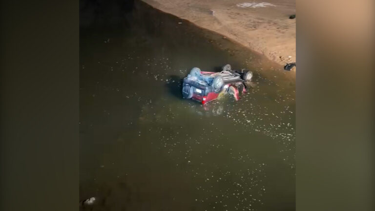 Accidente fatal en Denver: Conductor cae al río South Platte y pierde la vida