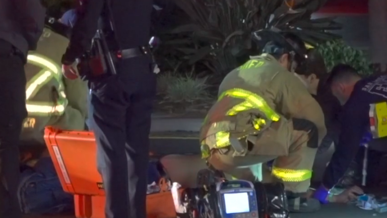 Hombre es atropellado en University Heights