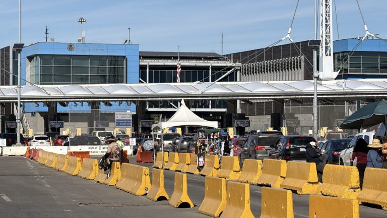 Tijuana lanza Fast Lane para trabajadores y promete ahorrar horas de fila
