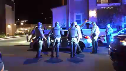 Asalto en puesto de tacos desata intensa persecución y dos arrestos en San Marcos