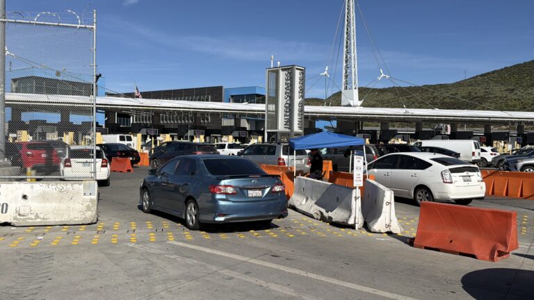 Récord de registros en Fast Lane genera controversia entre trabajadores por su alto costo
