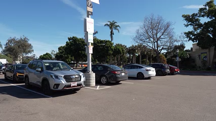 Continúa el debate por el cobro de estacionamiento en Balboa Park