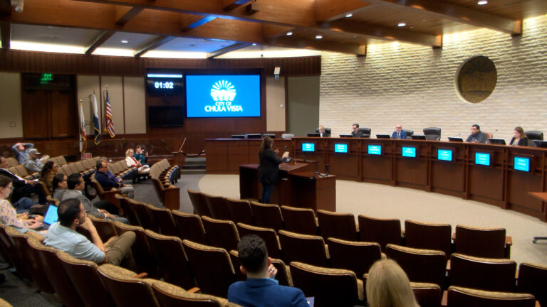 Concejo de Chula Vista aprueba resolución contra acciones migratorias y provoca tensión comunitaria