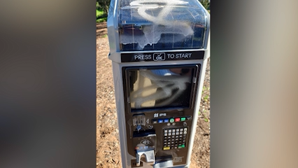 Buscan a responsables de vandalismo masivo en parquímetros de Balboa Park