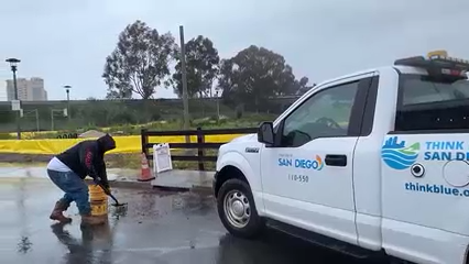 Fuertes lluvias y vientos dejan rescates e inundaciones en San Diego