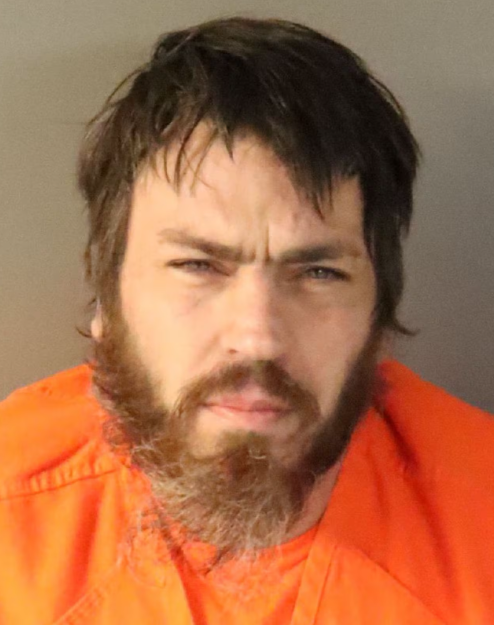Ocho Cargos de Intento de Asesinato Contra Jonathan Maurer Tras Embestir a Equipo de Béisbol Infantil en Truckee