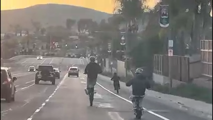 San Diego evalúa nuevas reglas para proteger a menores en bicicletas eléctricas