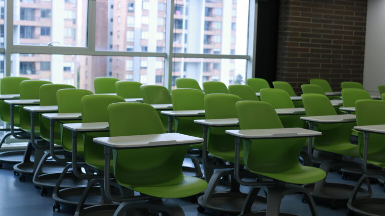 Estudiantes en San Diego tienen más de $136 millones disponibles en becas CalKIDS
