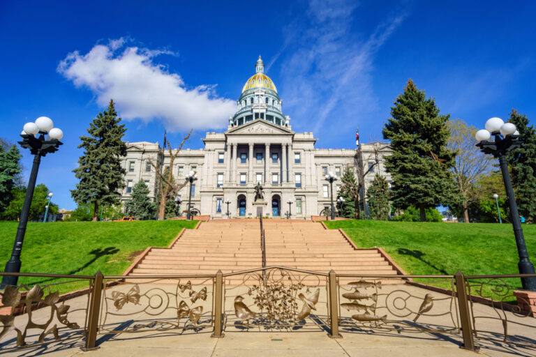 Adrienne Benavidez asume la vacante del Distrito 21 en el Senado de Colorado
