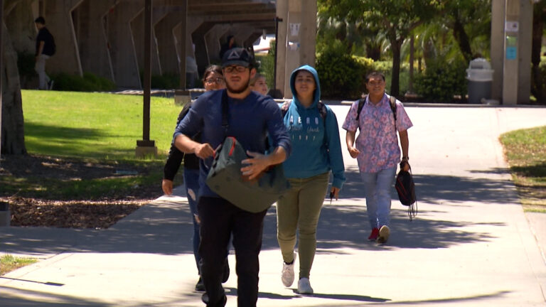 AB91 abre puertas: jóvenes de la frontera podrán estudiar en California pagando matrícula de residente