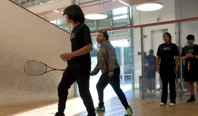 Desarrollo juvenil y académico a través del squash