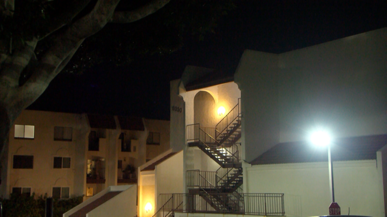 Investigan muerte sospechosa de una mujer de 81 años en San Diego
