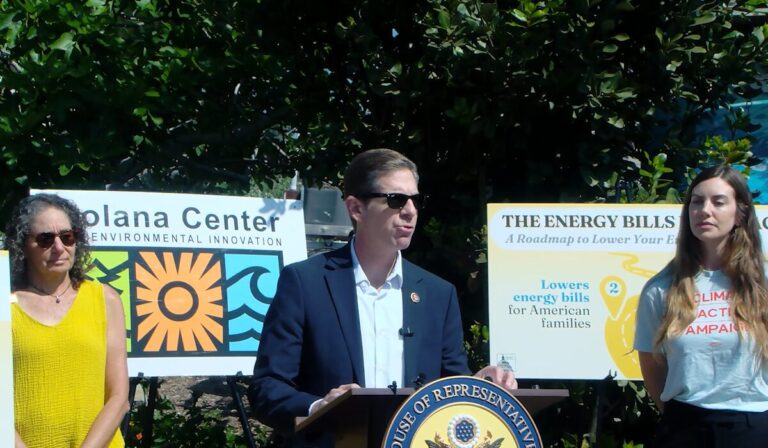 Congresista Mike Levin presenta plan para reducir costos de energía en medio de aumentos y conflicto en Irán