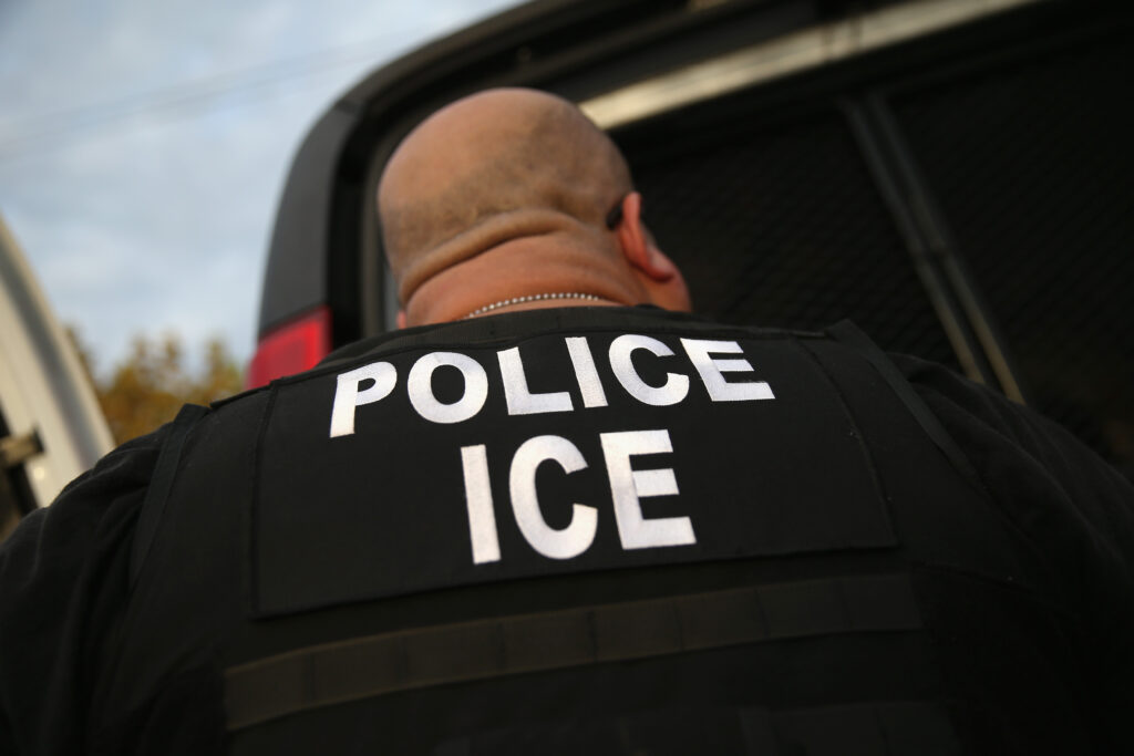 Redada de ICE en Vermont por Error de Identidad Desata Controversia