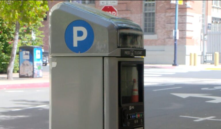 Arranca la temporada de los Padres… con entusiasmo y altos costos de estacionamiento