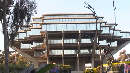 San Diego, California: ordenan investigación federal a admisiones de UCSD; fondos podrían estar en riesgo